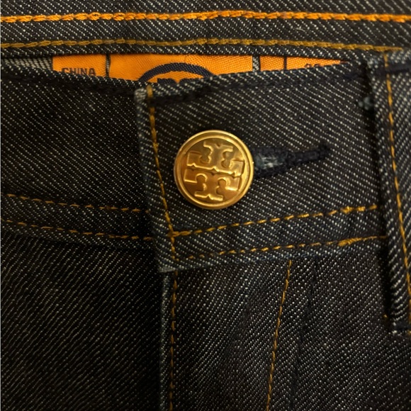 TORY BURCH Classic blue jeans size 26x29 *hemmed* - Picture 5 of 11